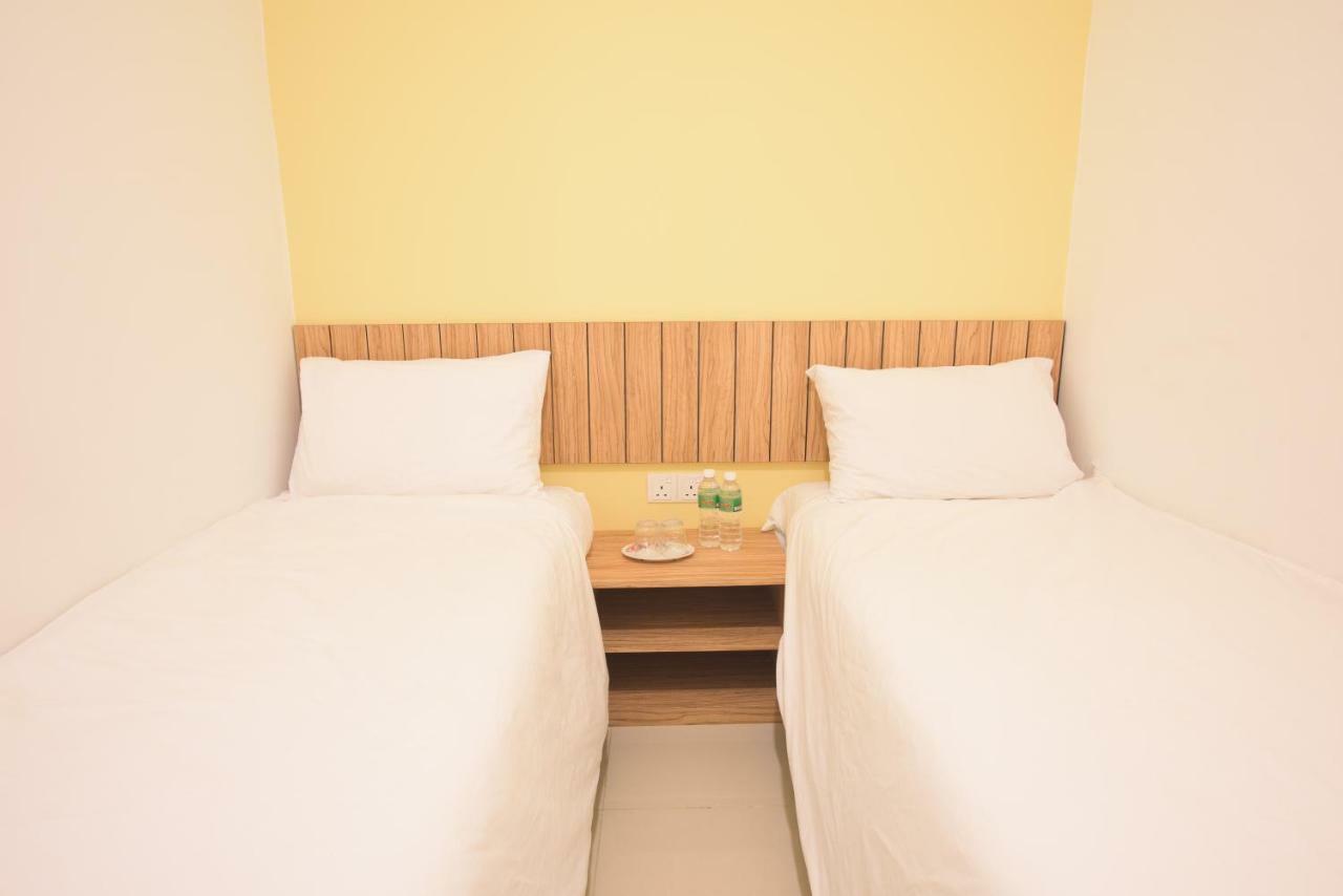 Ltl Guesthouse Johor Bahru Buitenkant foto